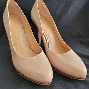 Leather Tan Pump w/wood heel, Platform